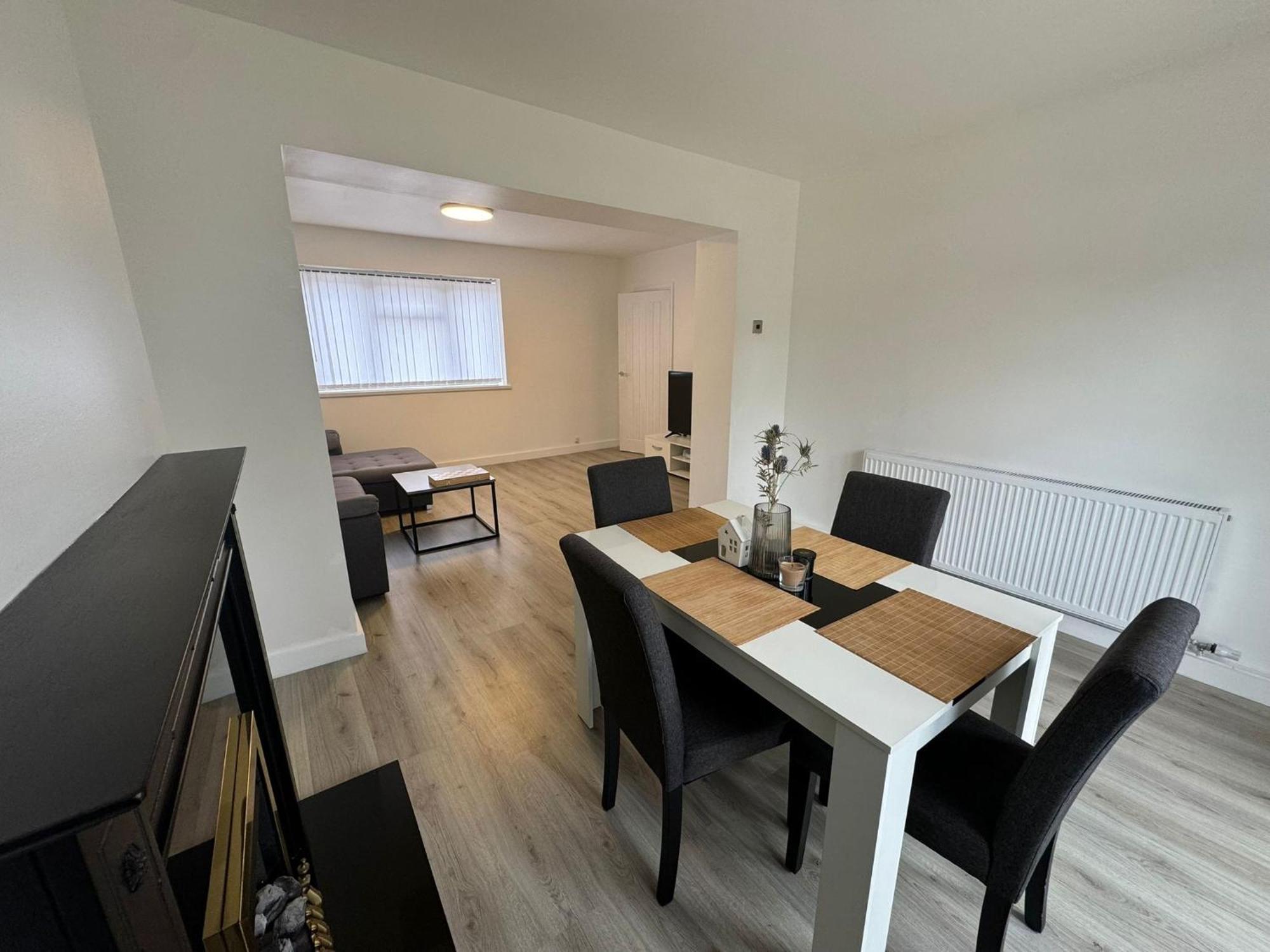 Superb Cozy House In Warrington Villa Bagian luar foto
