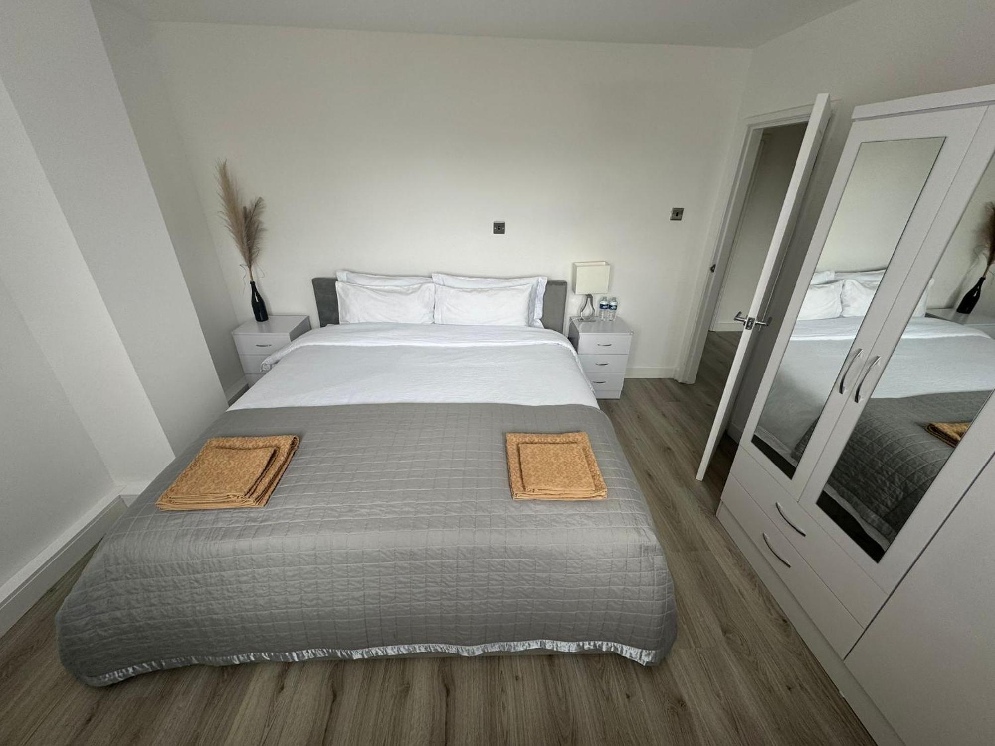 Superb Cozy House In Warrington Villa Bagian luar foto